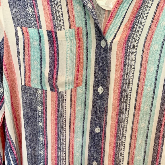 Multi colored button up shirt - Picture 2 of 2